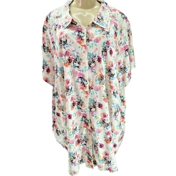 Torrid Plus 6 White Skull Floral Print Button Down Collar Short Sleeve Blouse - Picture 2 of 6